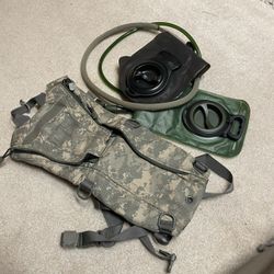 Digital Camo Camel Back 