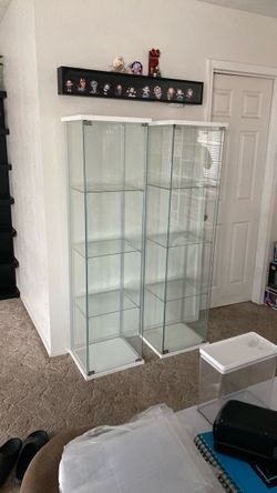 Ikea detolf display