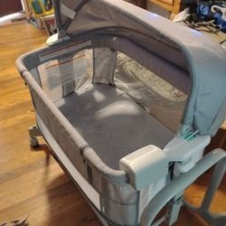 Integrated Bed With The Music And Vibration And Lights