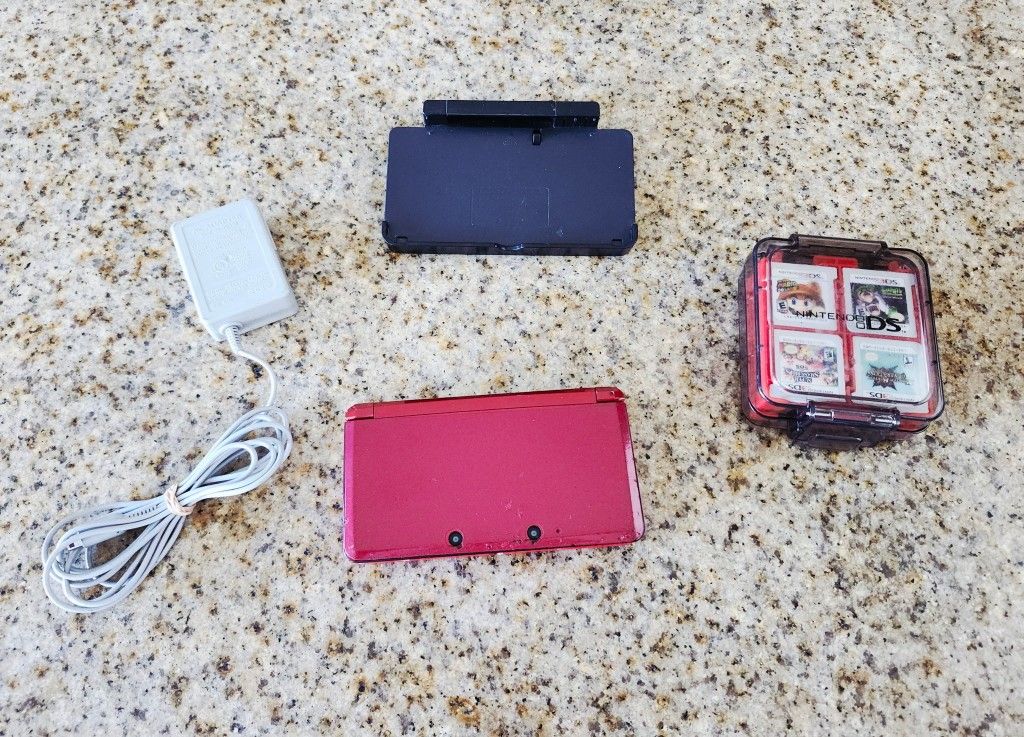 Original FLAME RED Nintendo 3DS with games!!