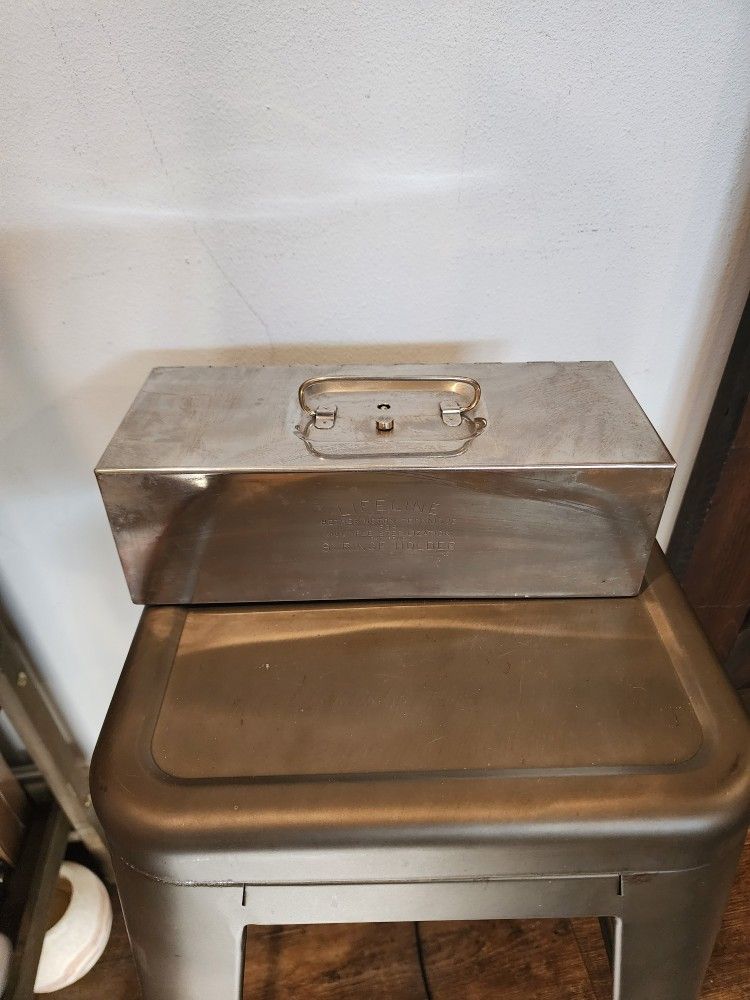 VINTAGE LIFELINE HETHERINGTON TECHNIQUE STERILIZATION HOLDER MEDICAL Box