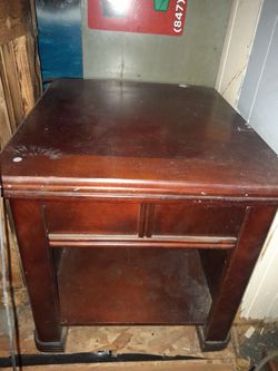 (2) End Tables