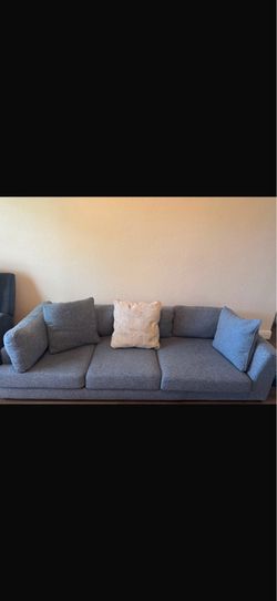 Modern Fabric Sofa – Excellent Condition