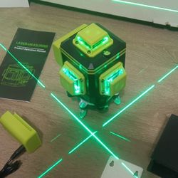 Nivel Laser level 4D D 16 Line Green Self-Leveling 360° Rotary Cross Measurement new. nuevo láser para construcción tile o carpinteria o mas tengo dif