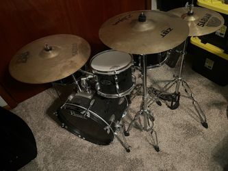 Pearl Roadshow Jazz 4 Pc Drum Set W/ Cymbals