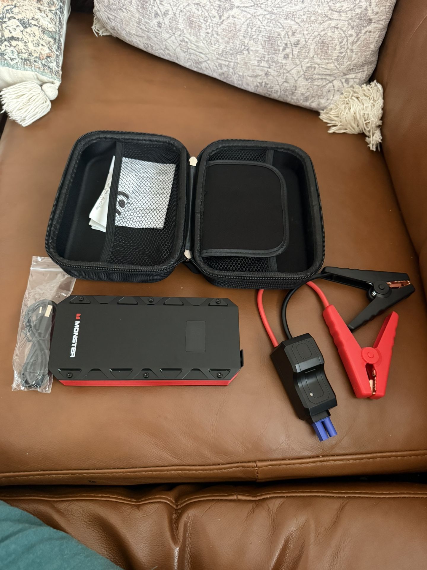 Monster Jump starter power bank 8,000 mah