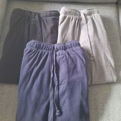 Men's Croft & Barrow Ultra Soft Fleece Sleep Pants. $5.00 EACH 