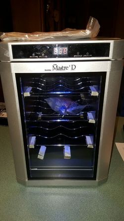 Danby Maitre D 6 bottle wine chiller