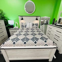 Schoenberg White 5 Pcs Bedrooms Sets Queen or King Beds Dressers Nightstands Mirror and Chest Finance and Delivery Available 
