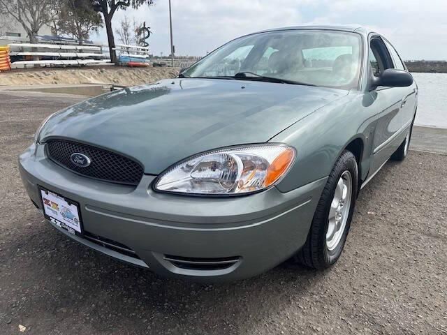 2006 Ford Taurus