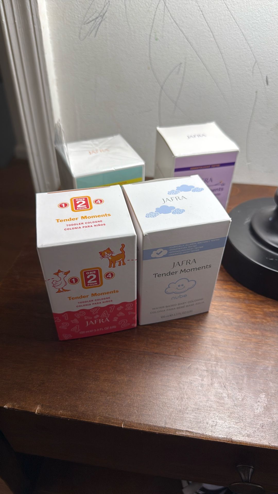 Perfumes De Jafra $ 15 Cad Uno