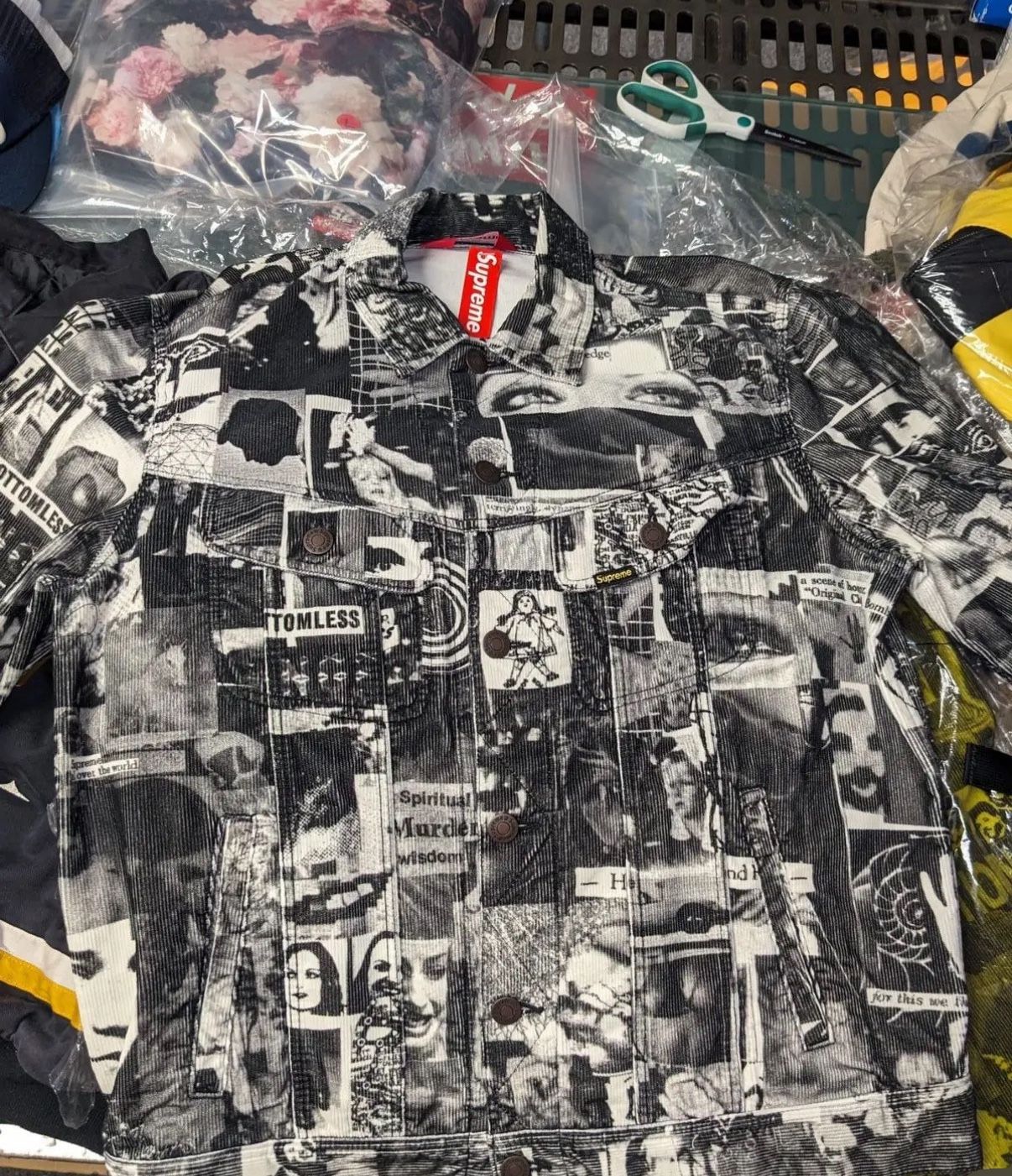 SUPREME VIBRATIONS TRUCKER JACKET