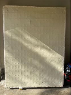 QUEEN BOX SPRING MATTRESS