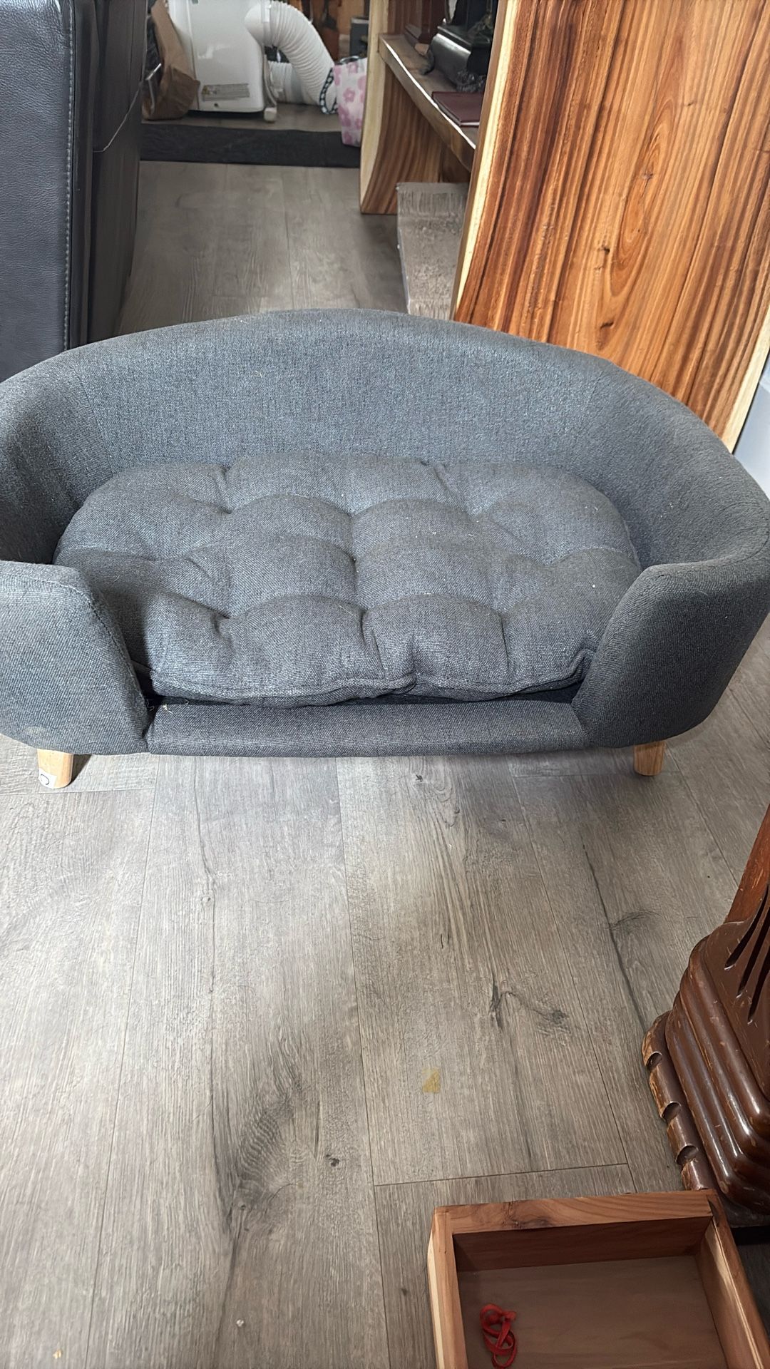 Brand New Medium Size Pet Bed