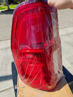 Right side tail light 2019-2023 see pictures for details specs 100 FIRM it's new never used it