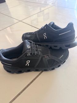 On Cloud Running Sneakers All Black