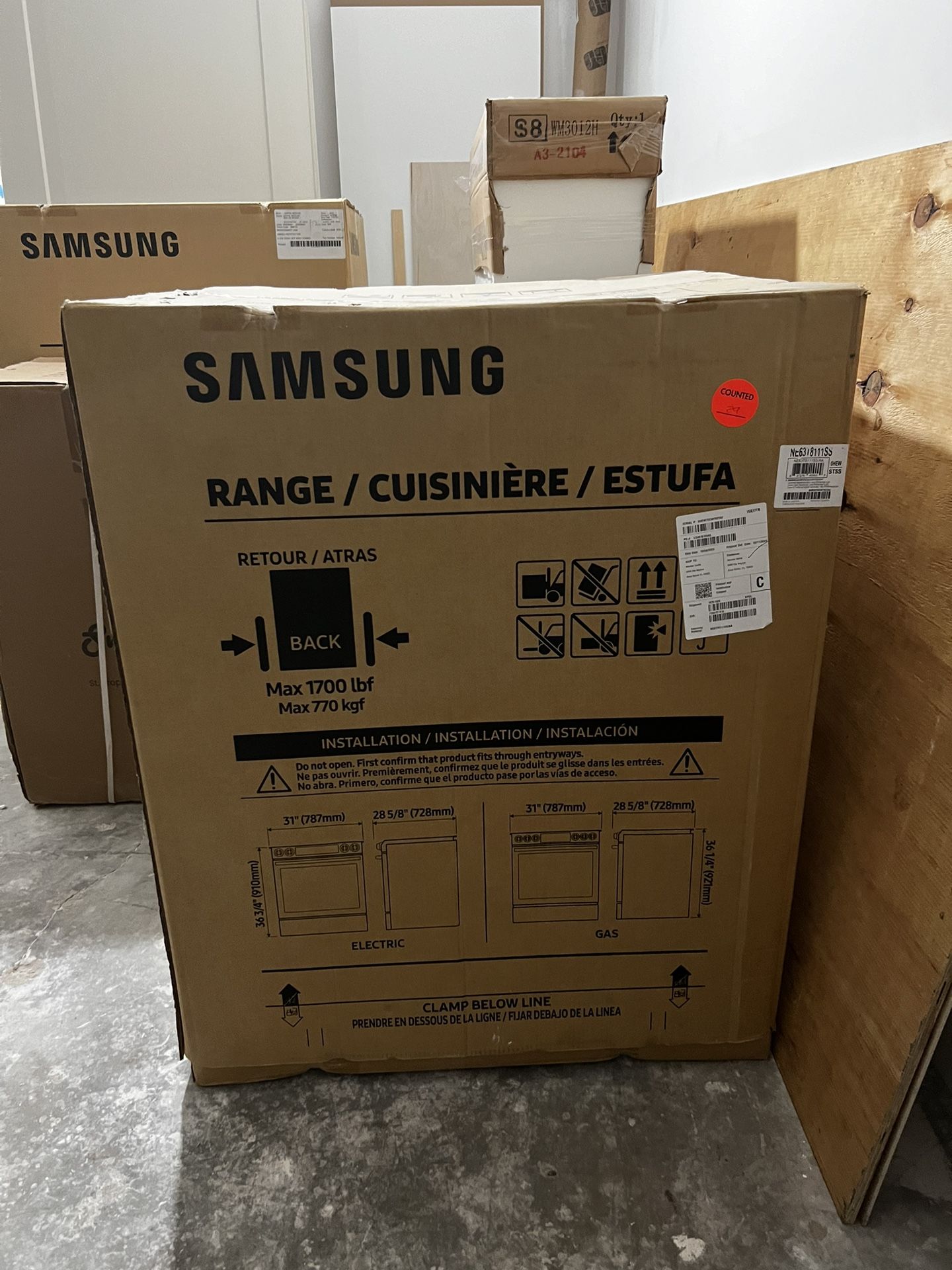 SAMSUNG Smart Slide-in Electric Stove BRAND NEW