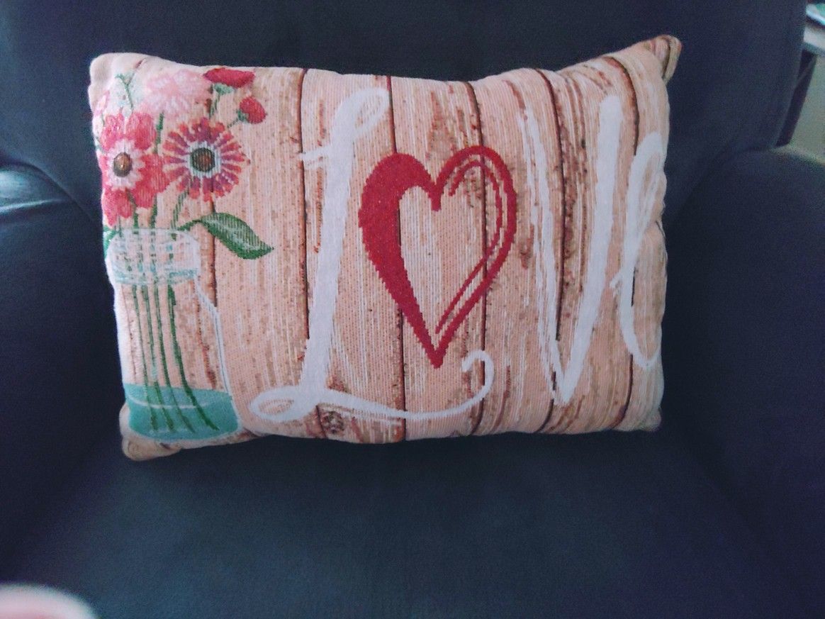 Shabby Chic "Love" pillow