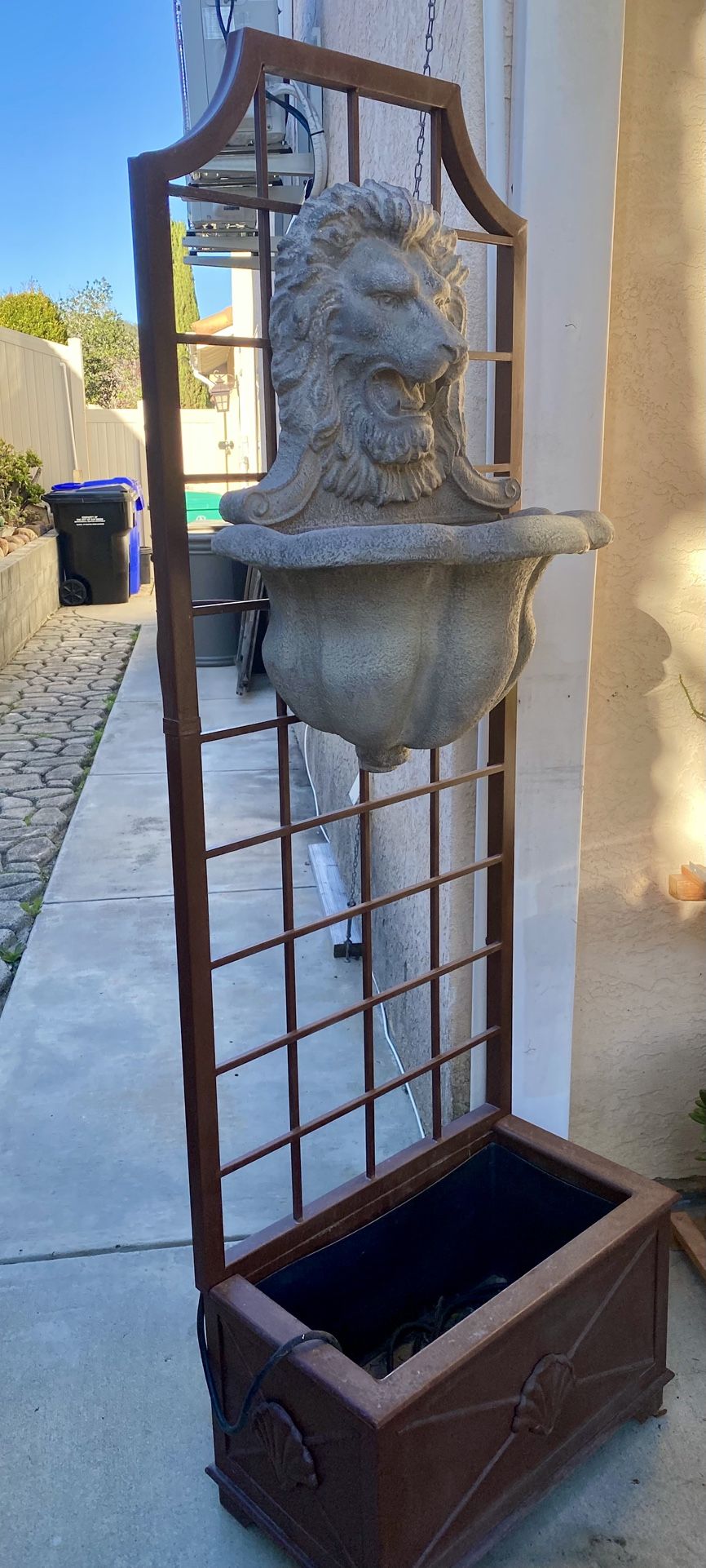 Lion Water Fountain