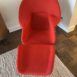Womb Mid Century Red Chair 