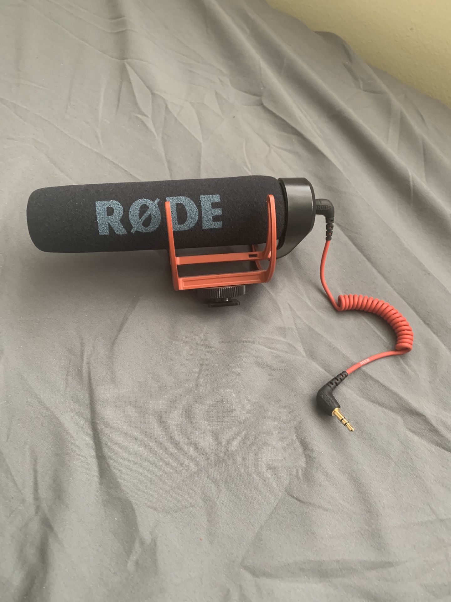 RODE - VideoMic GO Camera Microphone