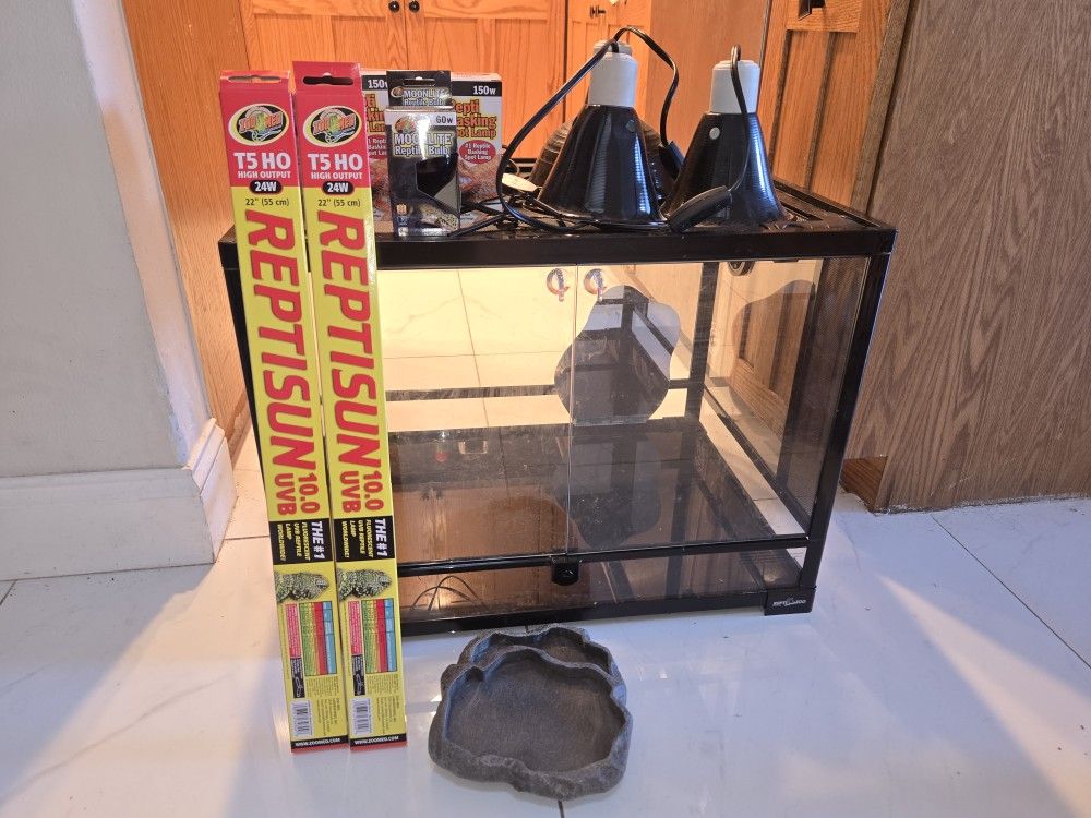ReptiZoo Terrarium Tank With Reptile Accessories