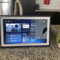 Echo 12 & Lenovo Laptop