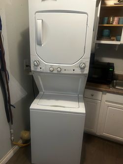 GE Stacked Washer Dryer Combo Unit