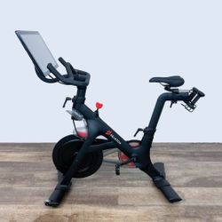 	 Original Peloton Bike Indoor Stationary Exercise Bike