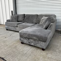 Super Comfy Gray Sectional Couch