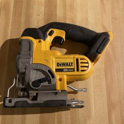 Dewalt 20v jigsaw used works great $100 in n Lakeland 