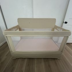 Baby Delight Crib with Newton Mattress