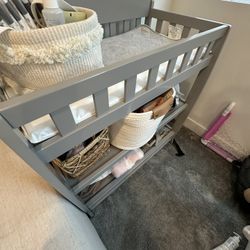Changing table , Baby 