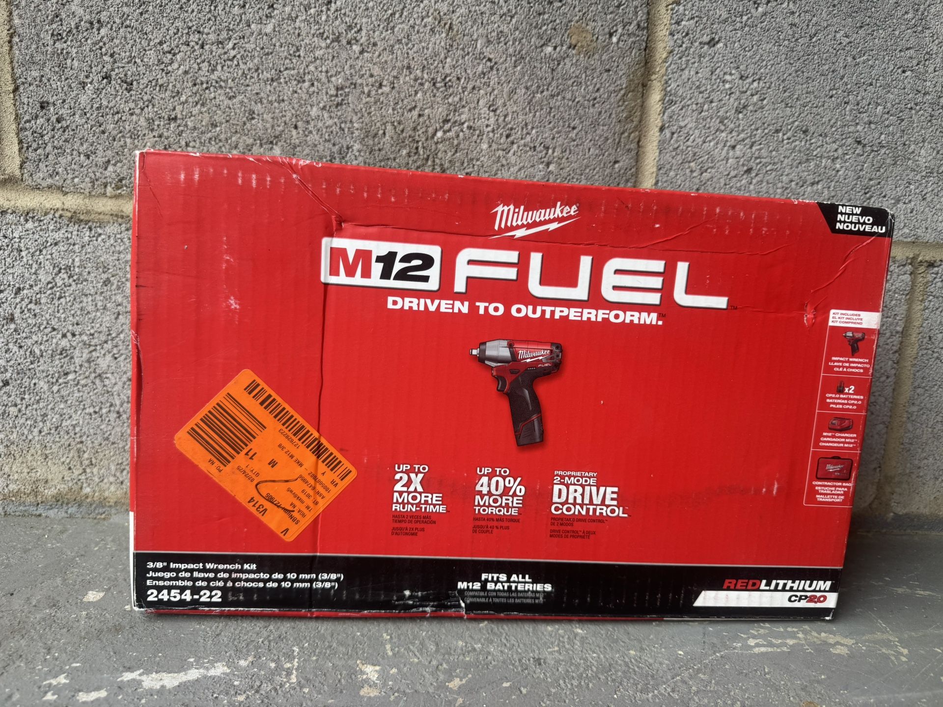 Milwaukee 2454-22 - M12 Fuel 3/8 12V 2.0Ah Li-Ion Cordless Impact Wrench Kit