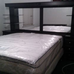 Cali King Bed Set
