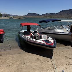 1995 Commander 22.5 Open Bow Boat