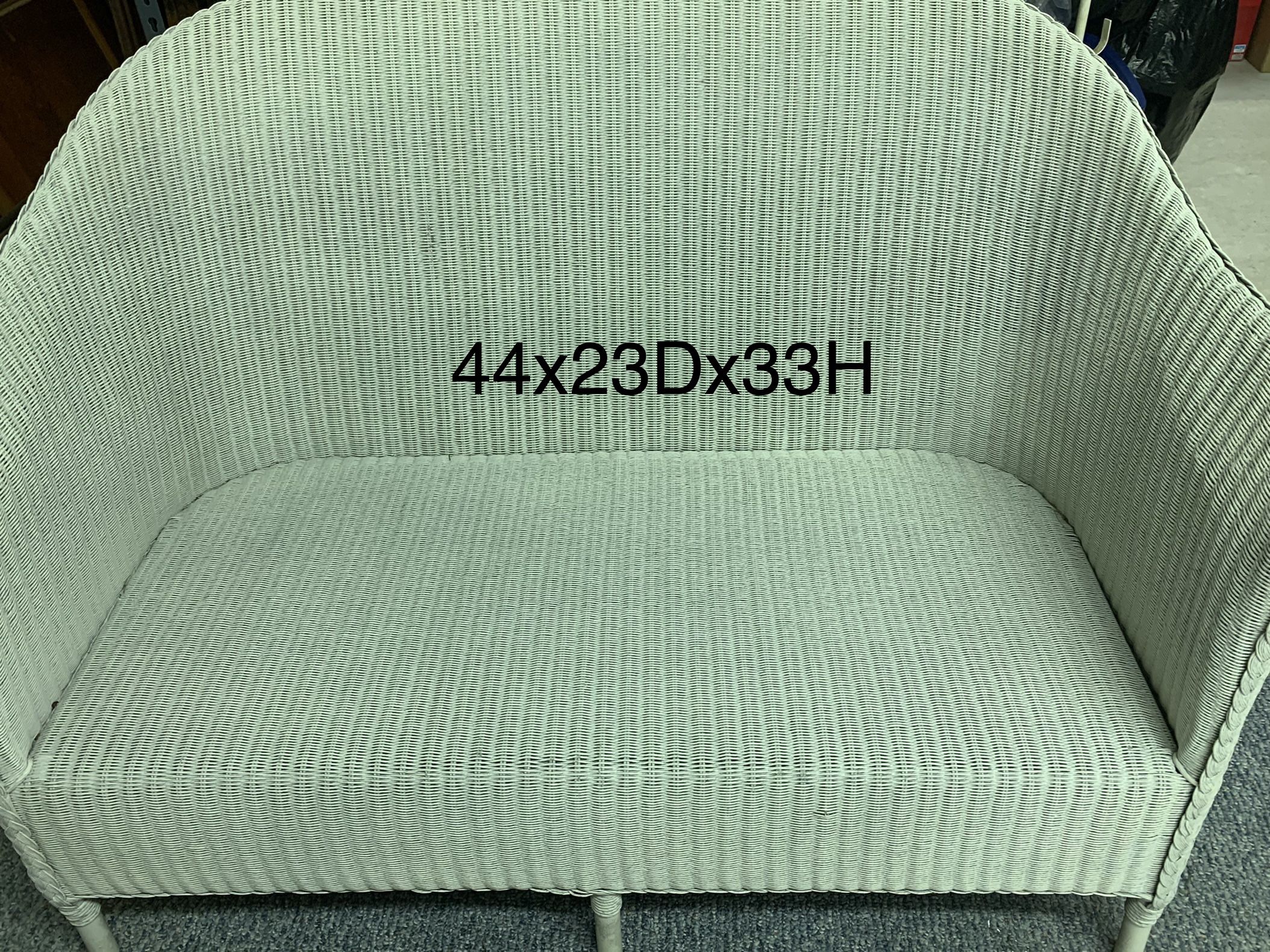 HENRY LINK WICKER LOVE SEAT 44x23x33H white