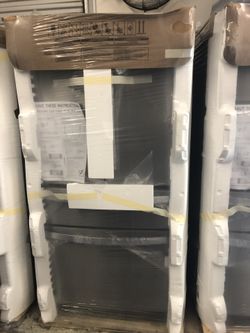 New whirlpool French door stainless steel refrigerator