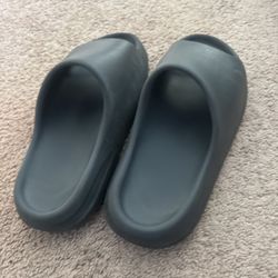 Slate Grey Yezzy Slides 