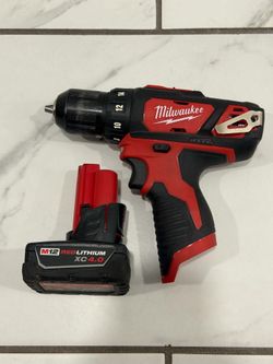 M12 Hammer 3/8” Drill/Driver with Red Lithium XC4.0 Battery