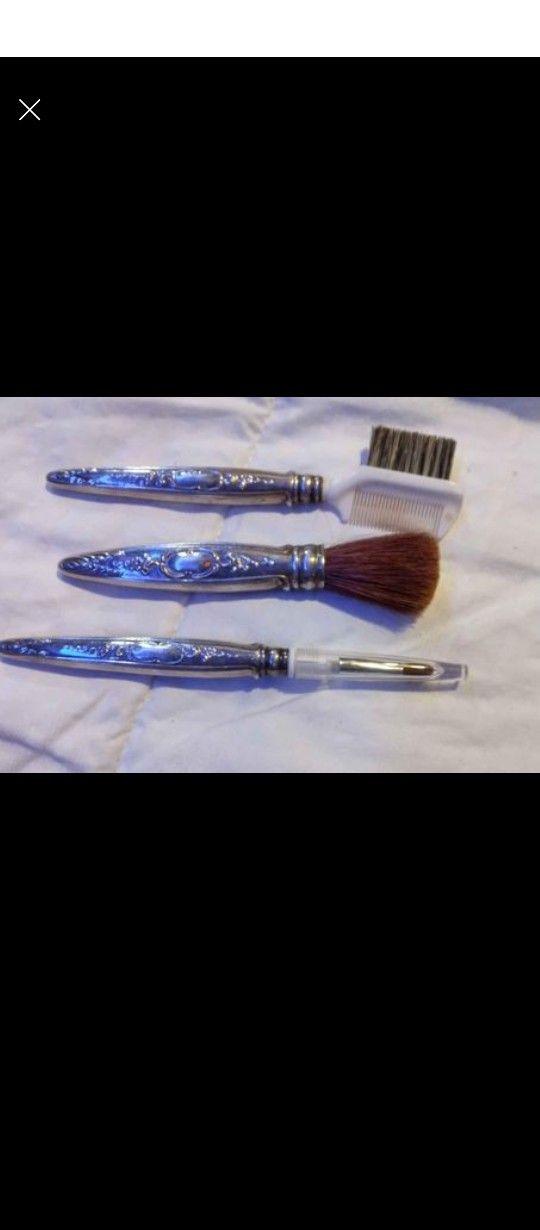 vintage makeup brushes