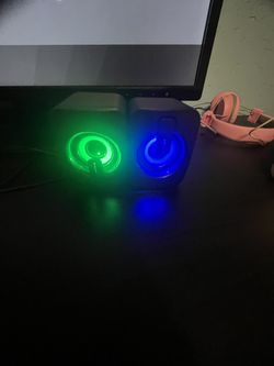 Duo Speakers With Bass