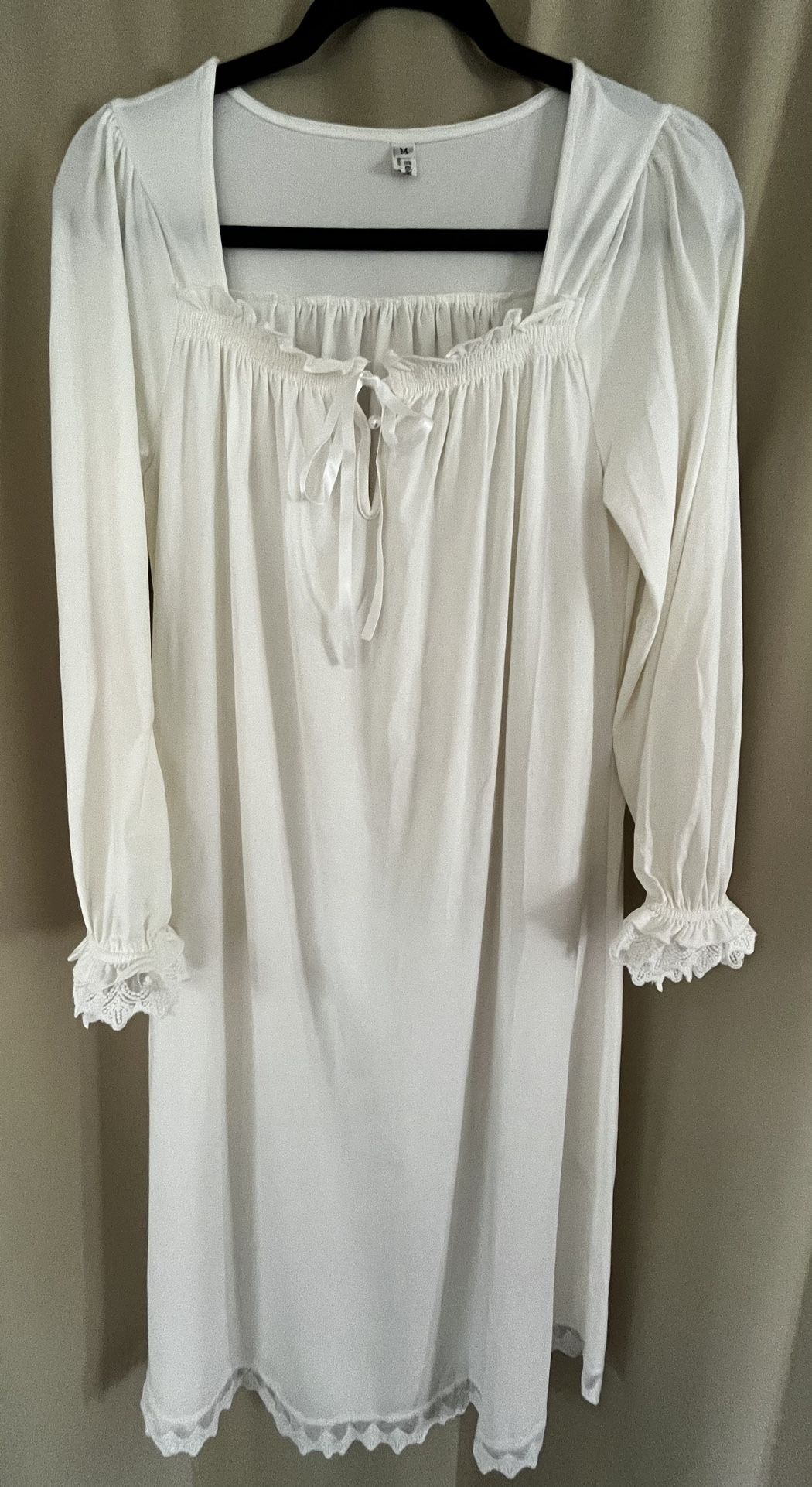 A brand new Bridgerton style women’s off-white nightgown size M