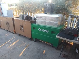 Greenlee box like new located in tucson