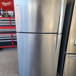 Whirlpool Refrigerator 