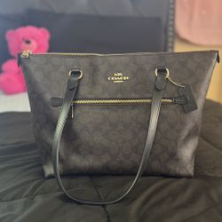 Coach Gallery Tote