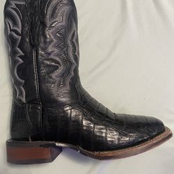 “Caiman” Boot Barn