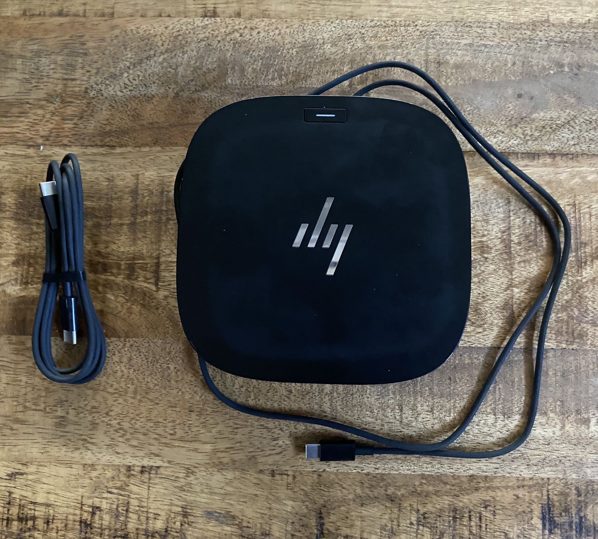 HP- G5 USB-C Universal Docking Station. Black