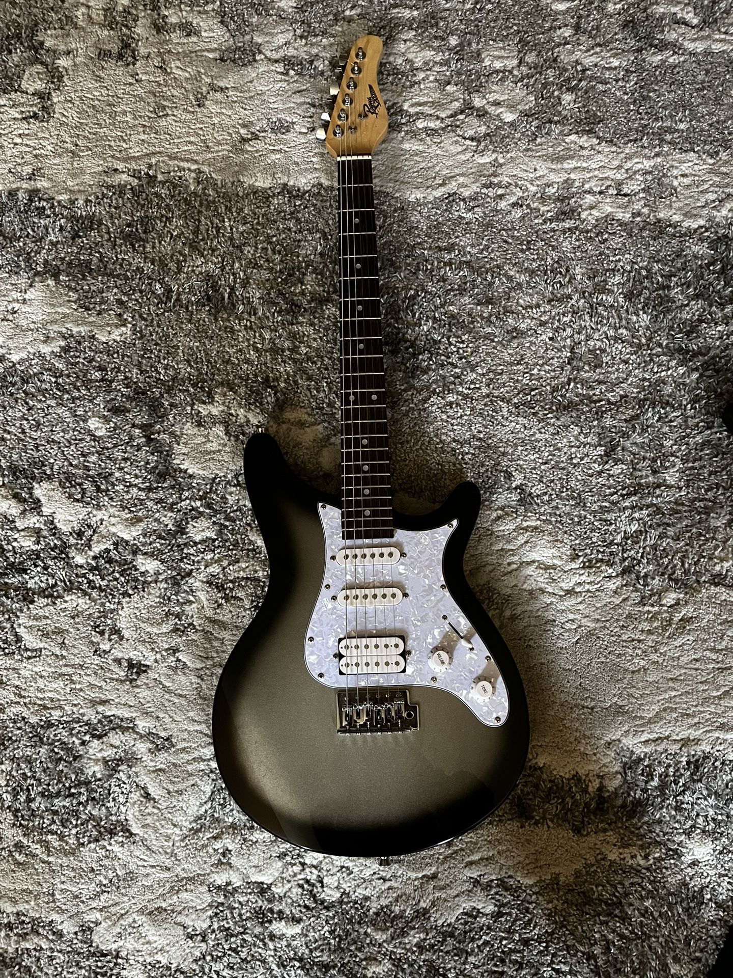 Beginner Rogue Electric Guitar