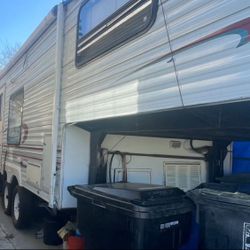 Jayco 1998 Fifth Wheel Travel Trailer